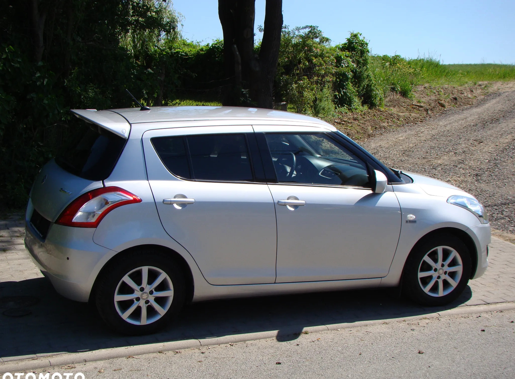 Suzuki Swift cena 14900 przebieg: 89222, rok produkcji 2013 z Suchedniów małe 254